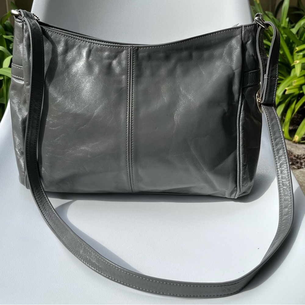 SAS Vintage Genuine Leather Grey Shoulder Bag Zip Closure Grey Hardware